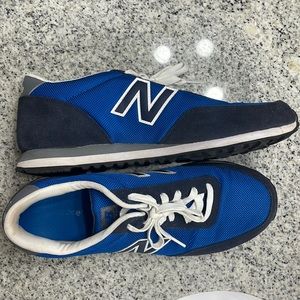 Mens new balance sneakers